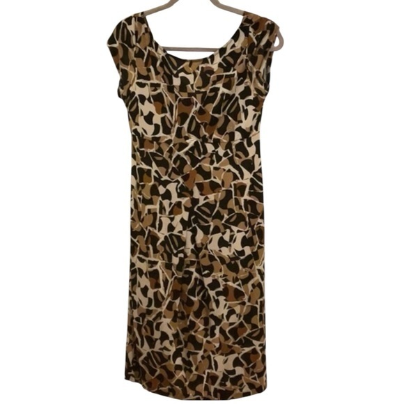 Diane Von Furstenberg Dresses & Skirts - Diane von Furstenburg Silk Dress Size 6